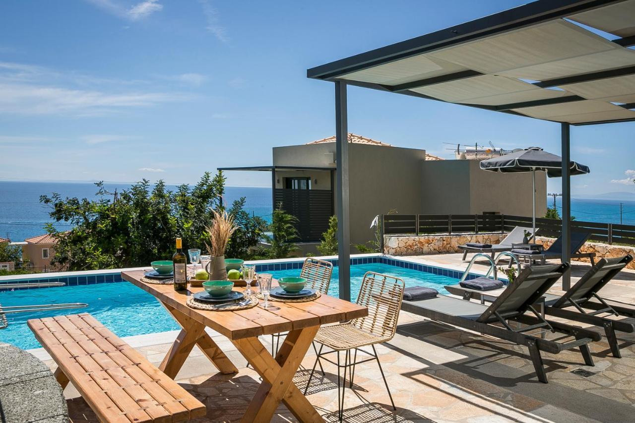 Villa Blue Sea Spathíon Buitenkant foto